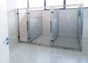 Box degenza veterinario affiancato in acciaio inox AISI 304 | Lory Progetti Veterinari