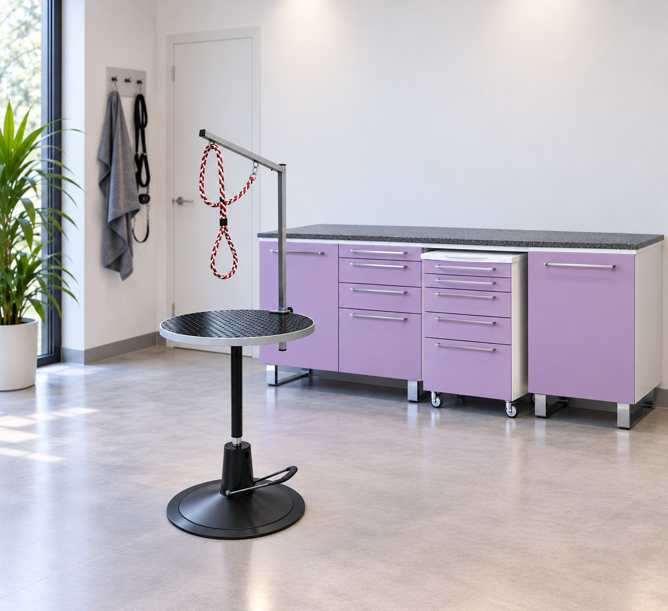 Hydraulic tables